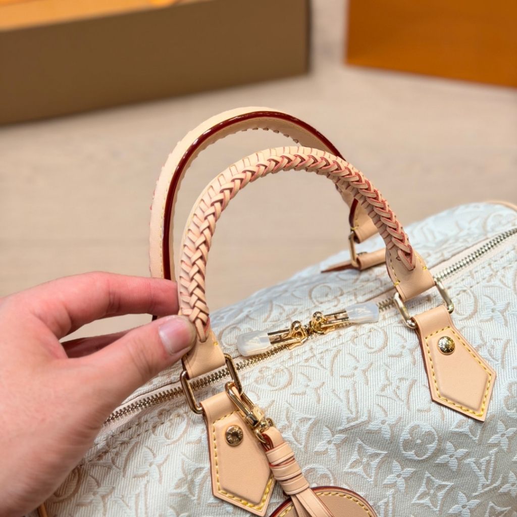 Louis Vuitton Speedy Soft 30 White Monogram Embleme Peuplier 30Cm M28479 - Image 8