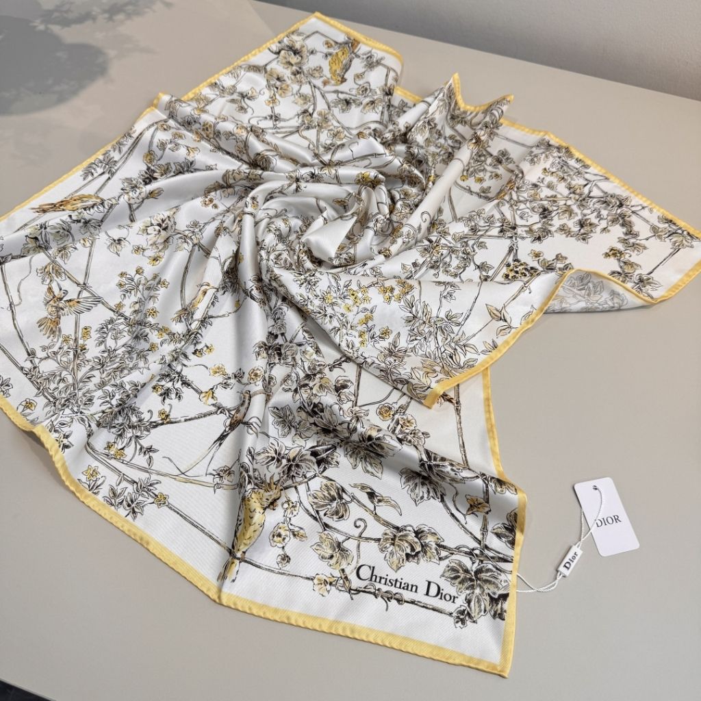 Christian Dior Jardin D-Étoile 90 Square Scarf Yellow Gold 90Cm 61MED090I647_C199 - Image 3