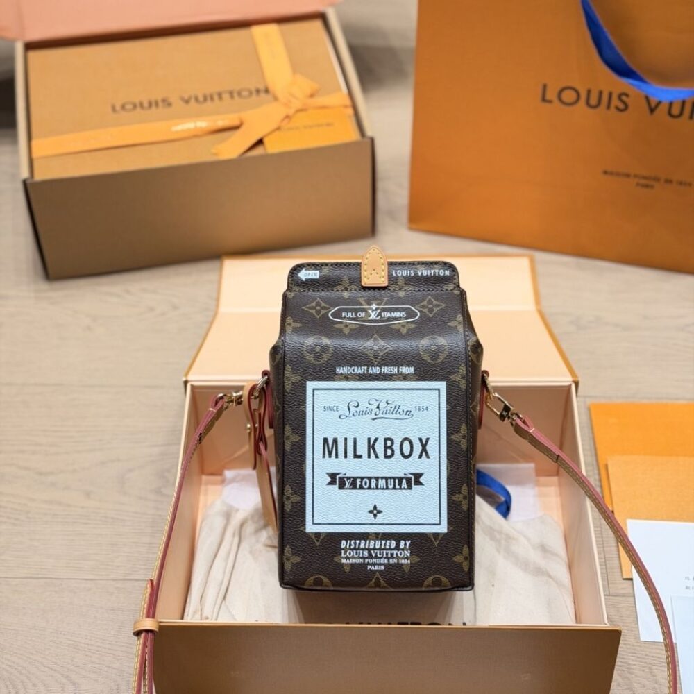 Alternative view of Louis Vuitton Milk Bag Brown 12Cm M29326