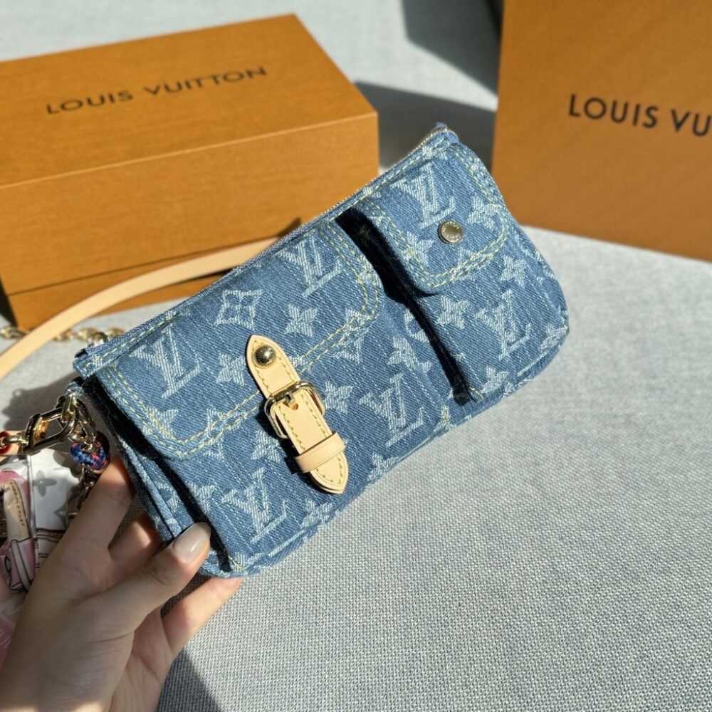 Alternative view of Louis Vuitton Pochette Accessoire Cargo Blue Denim 23.5Cm M27602