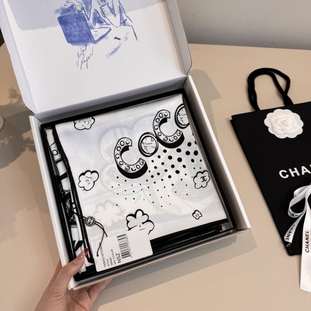 Chanel Ombre Silk Scarf White And Black 90Cm AAB337-B21797-U3366 - Image 4