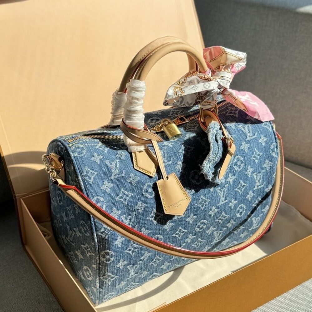 Alternative view of Louis Vuitton Speedy Soft 30 Blue Denim 30Cm M14430