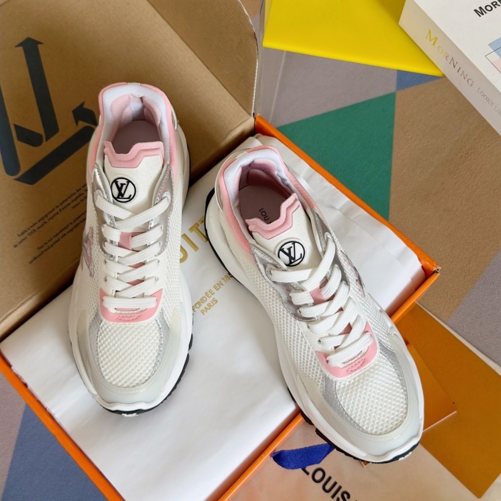 Louis Vuitton Run 55 Sneaker Pink 1ABVI8 - Image 5