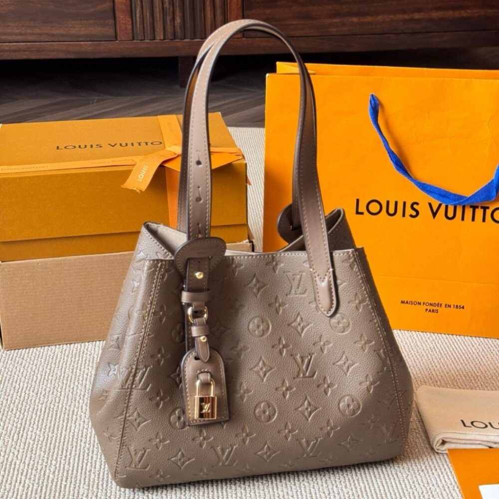 Alternative view of Louis Vuitton All In One PM Dark Gray 40Cm M25890