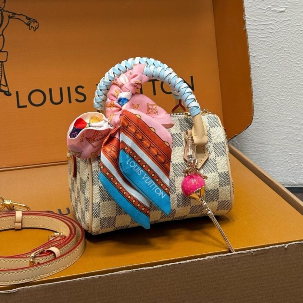 Alternative view of Louis Vuitton Speedy Bandouliere Damier Azur Gray 20cm N40950
