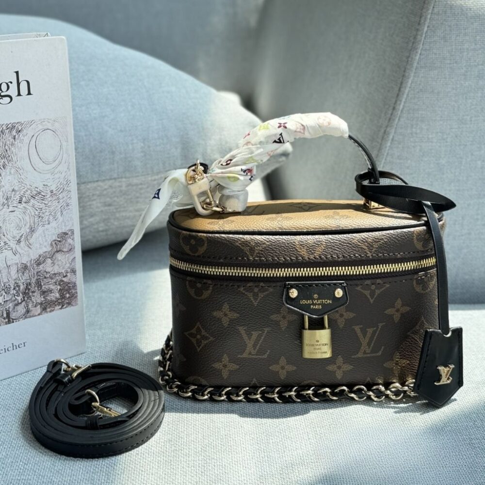 Alternative view of Louis Vuitton Vanity Chain Pouch Brown 19Cm M47125