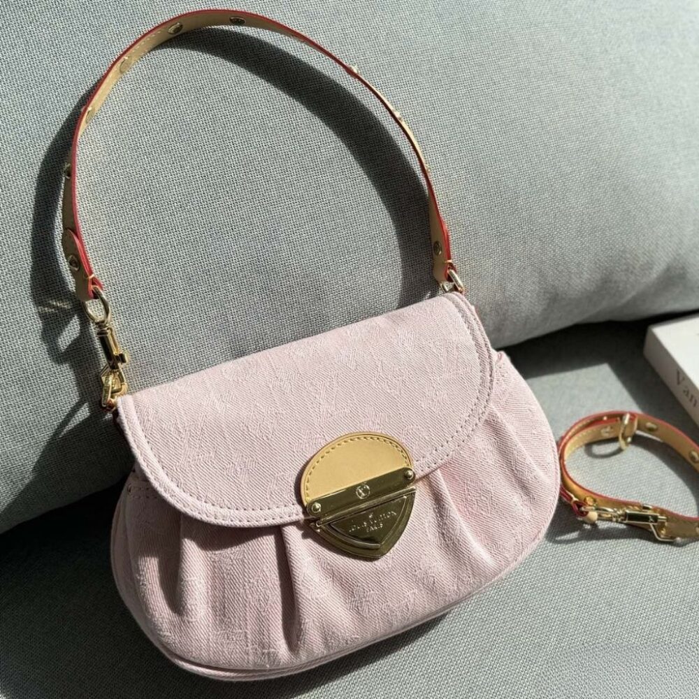 Alternative view of Louis Vuitton Sunset Pink Denim 27Cm M13347