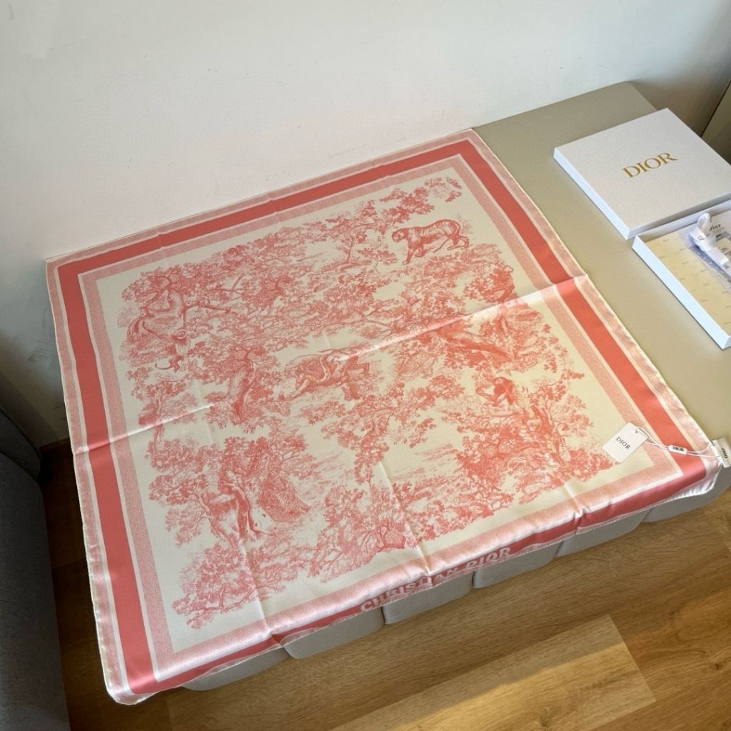 Christian Dior Toile De Jouy Sauvage 90 Square Scarf Pink Silk 90Cm 15JOU090I602_C420 - Image 2