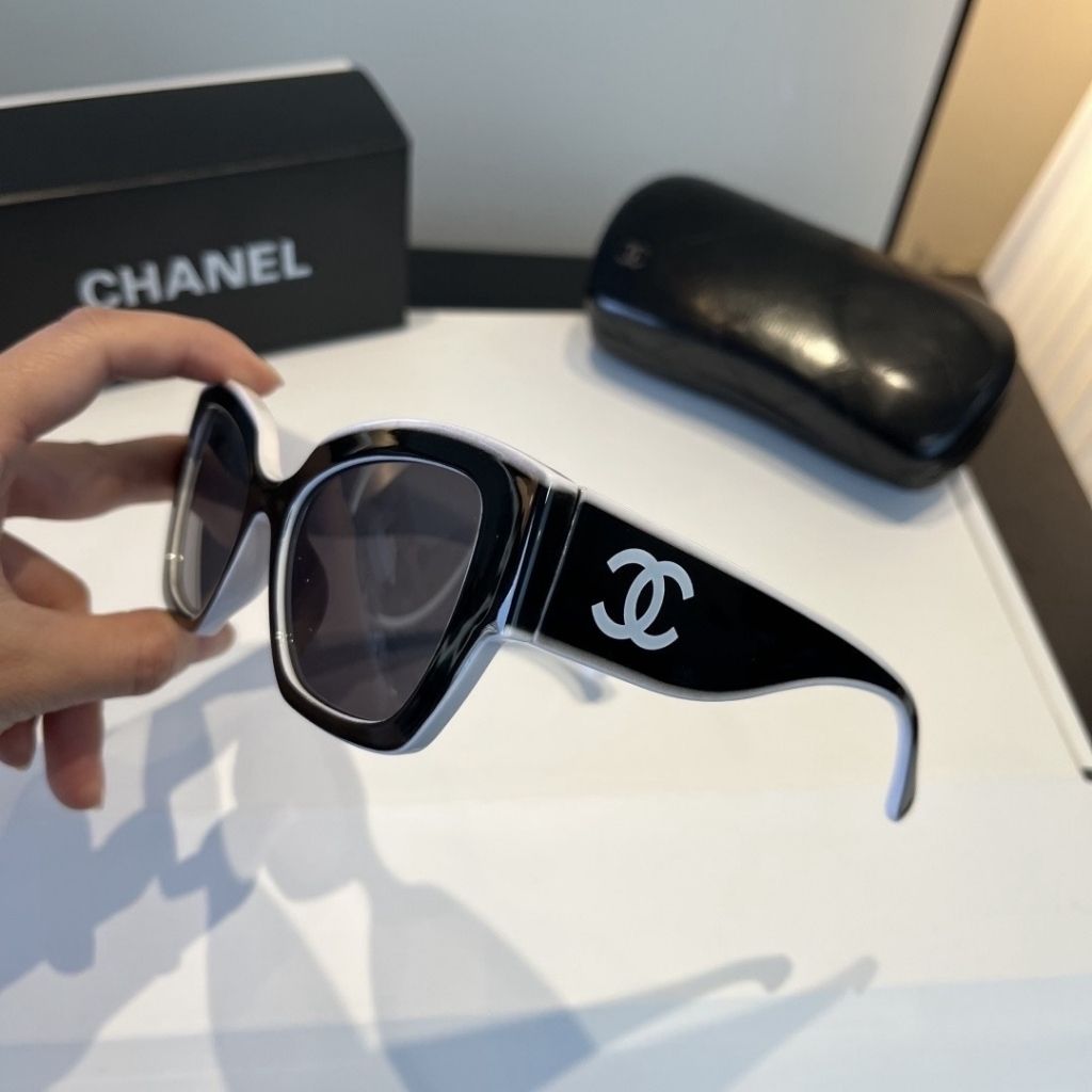 Chanel Butterfly Sunglasses Nylon Fibre Black And White Black - Image 4