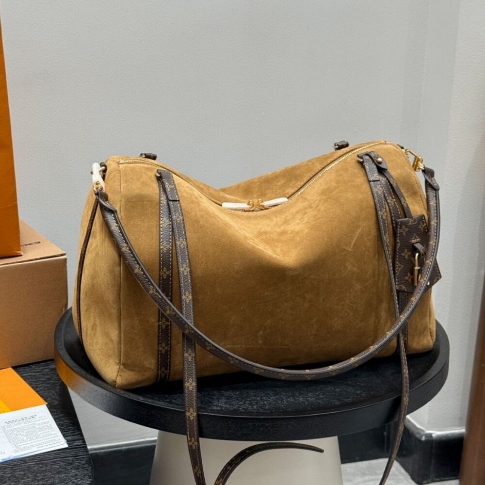Alternative view of Louis Vuitton Express MM Dark Beige 37cm M26358