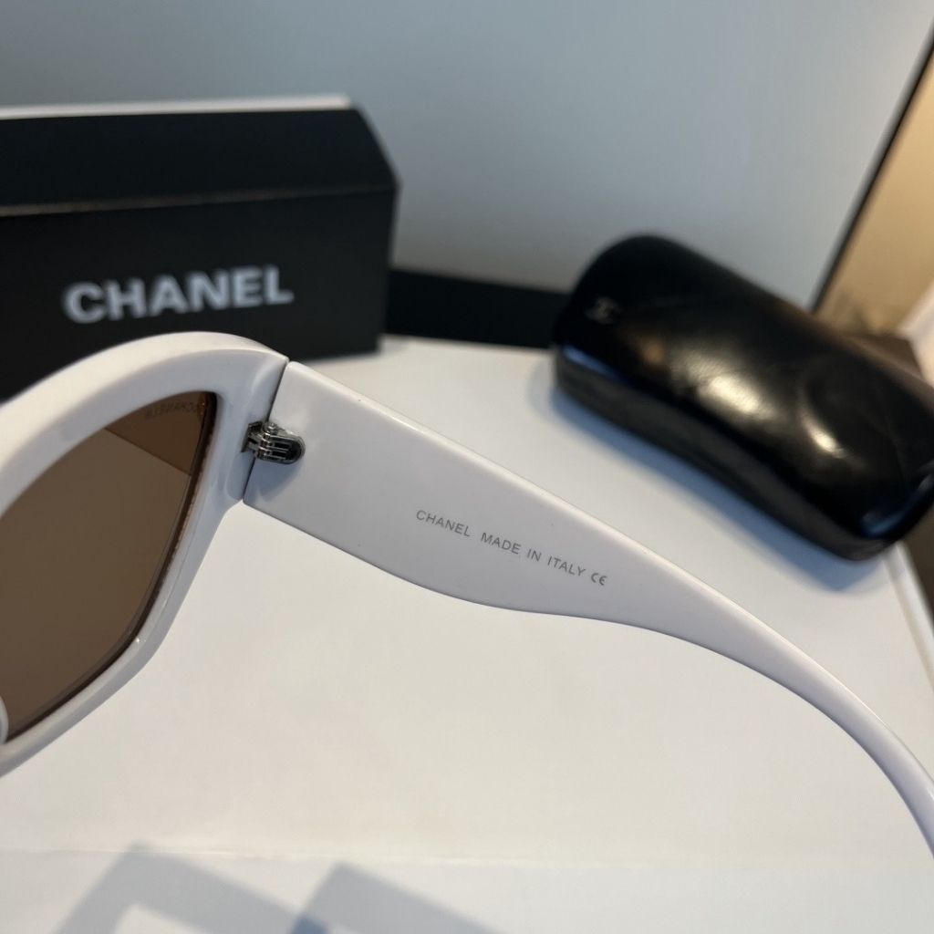 Chanel Butterfly Sunglasses Nylon Fibre Black And White Beige - Image 6