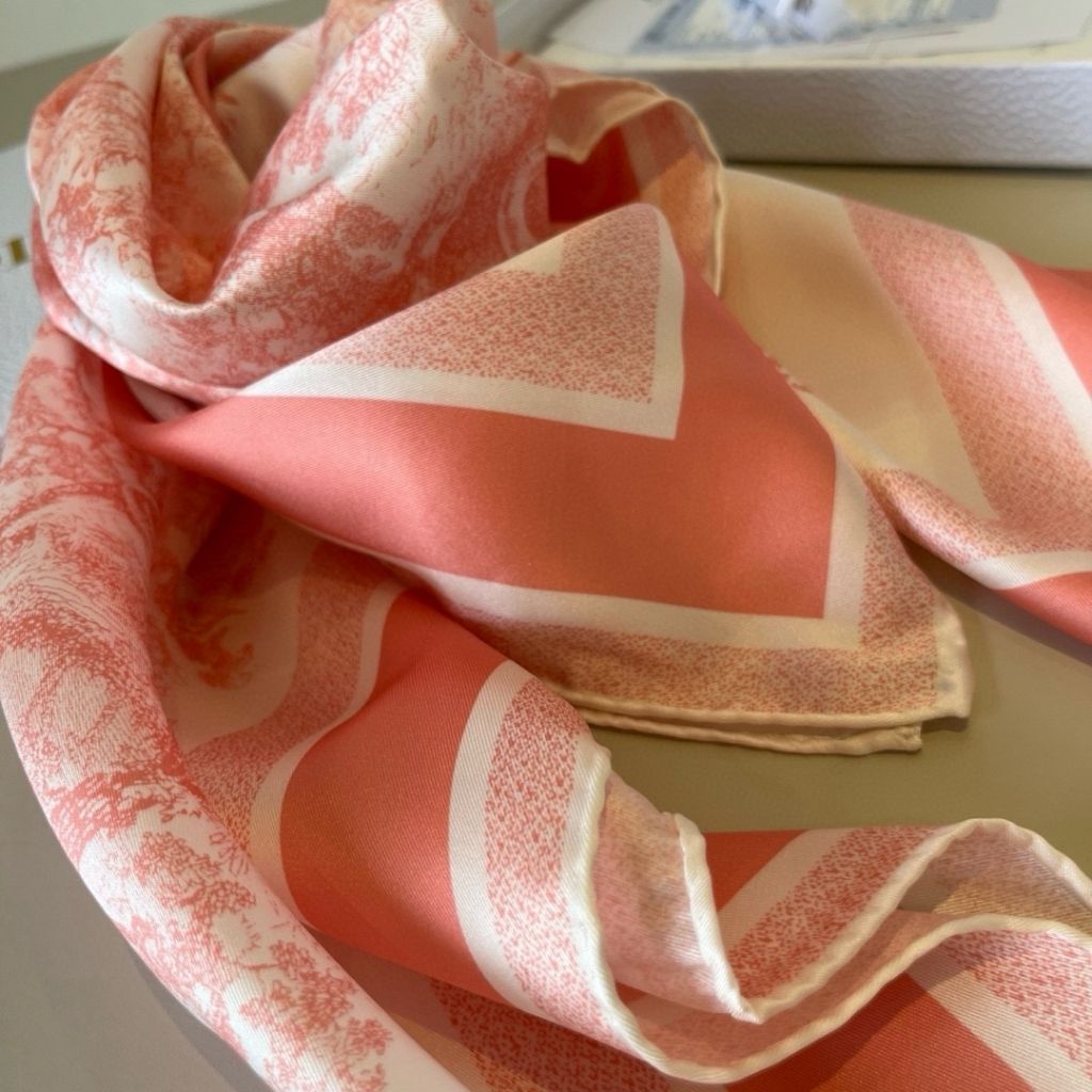 Christian Dior Toile De Jouy Sauvage 90 Square Scarf Pink Silk 90Cm 15JOU090I602_C420 - Image 5