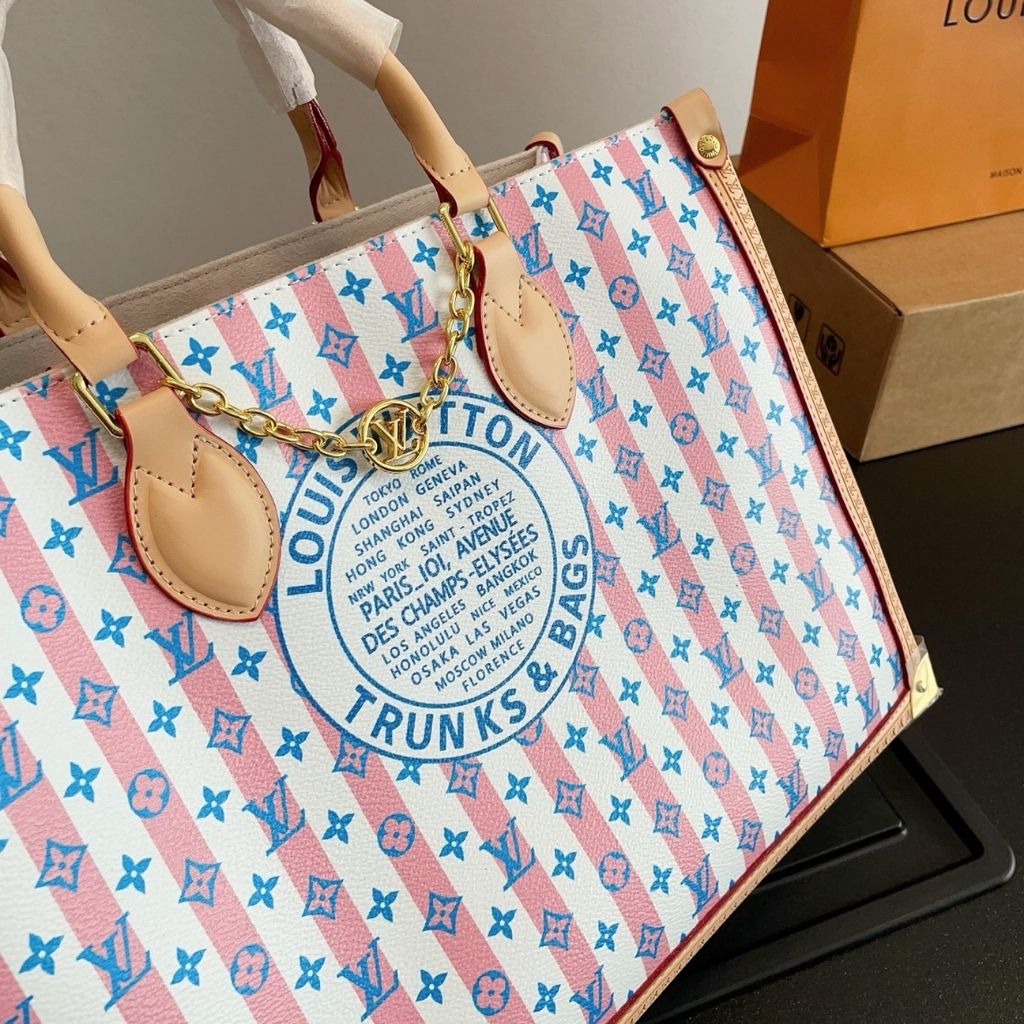 Louis Vuitton Onthego MM LV Stamp Blue 36Cm - Image 3