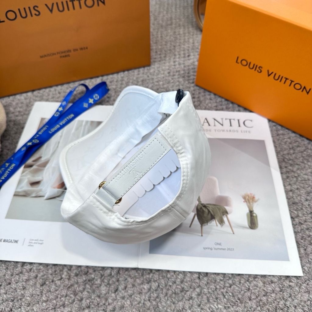 Louis Vuitton Smash Cap White M7608L - Image 6