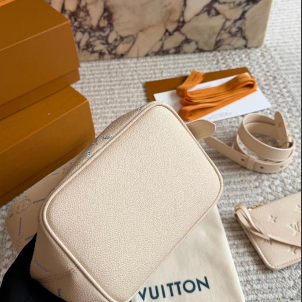 Louis Vuitton All In BB Cream Monogram Empreinte Leather 16Cm M28910 - Image 7