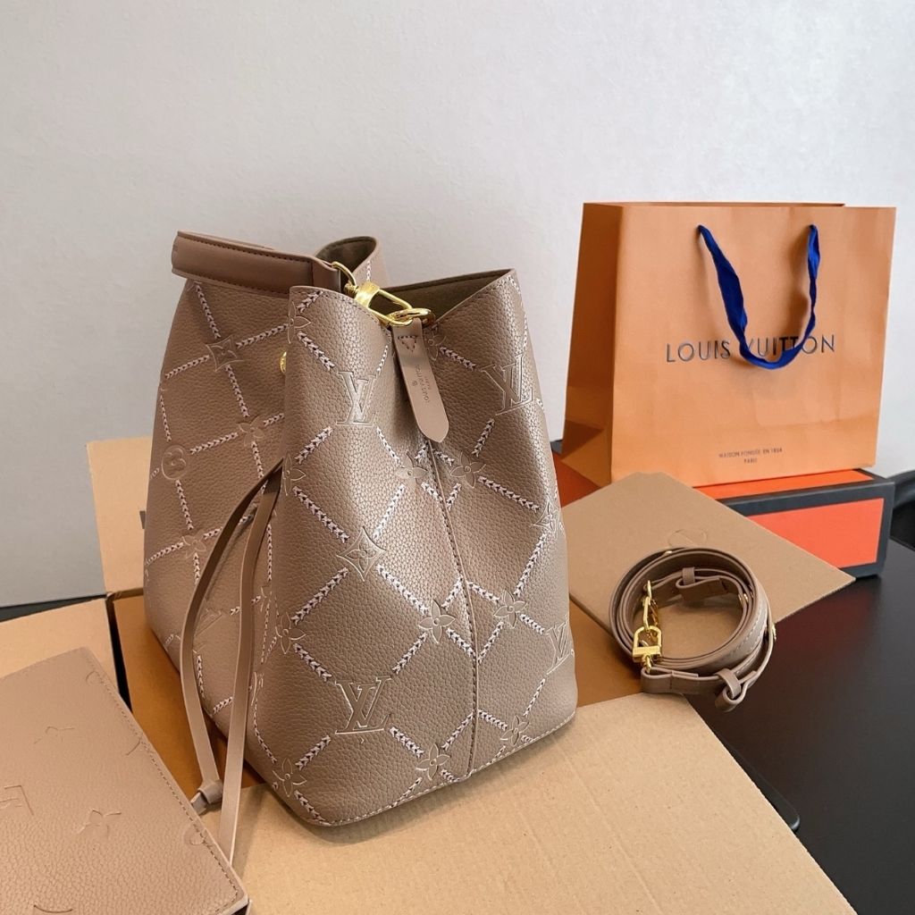 Louis Vuitton All In MM Brown Monogram Empreinte Leather 21Cm M28524 - Image 4