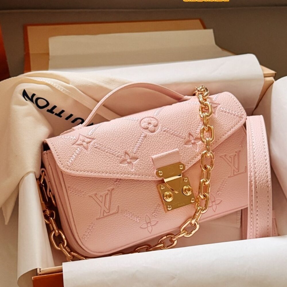 Alternative view of Louis Vuitton Pochette Metis East West Pink Monogram 21.5Cm M29488