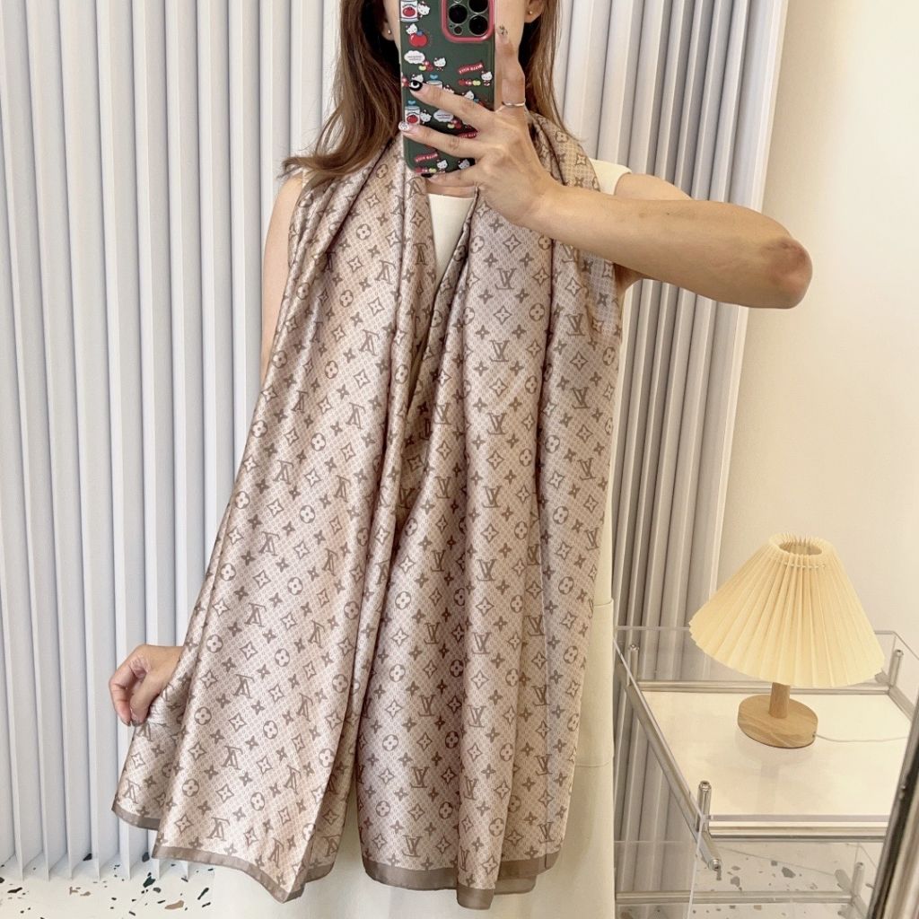 Louis Vuitton Monogram Silhouette Light Brown 180Cm - Image 4