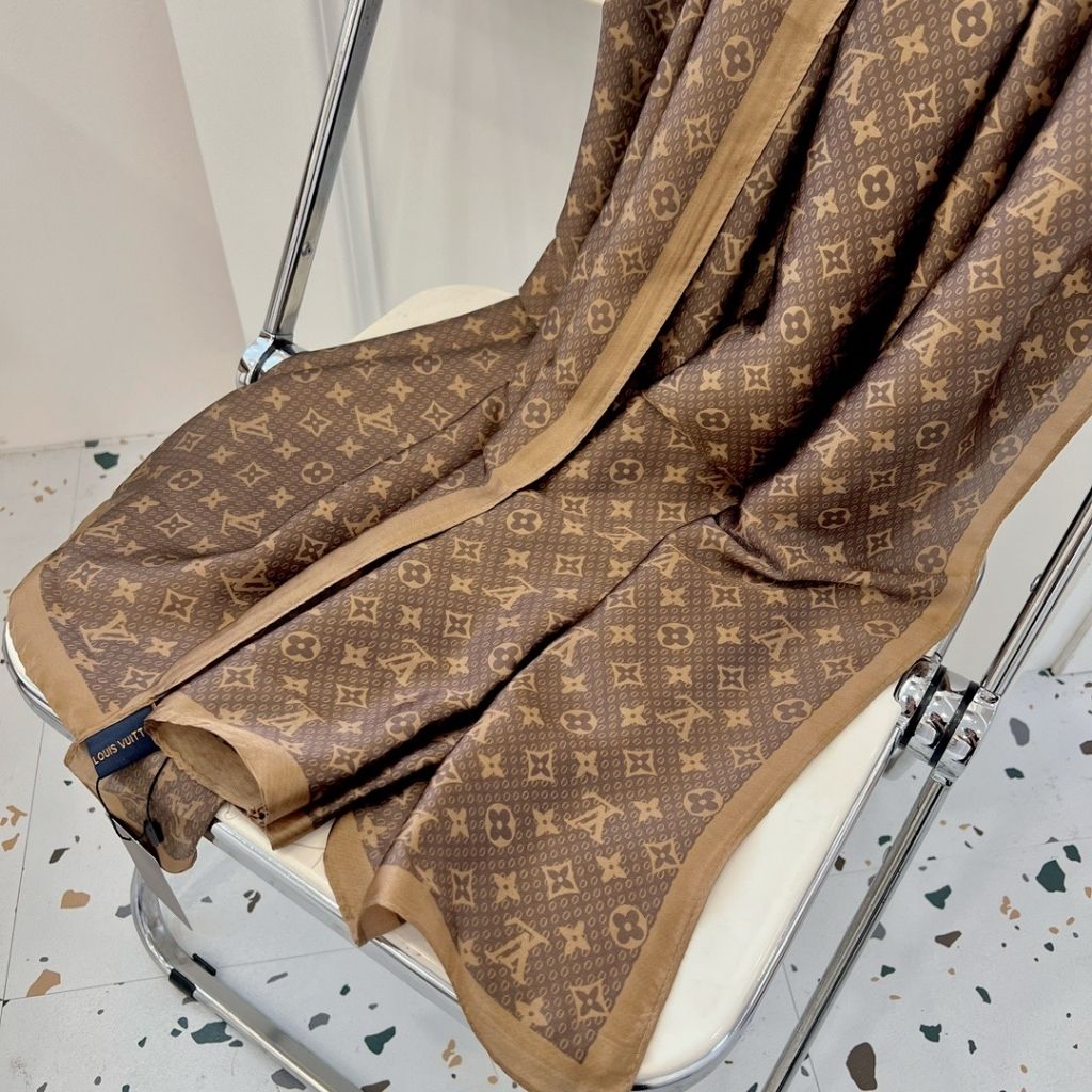 Louis Vuitton Monogram Shine Shawl Brown 189Cm M75122 - Image 3