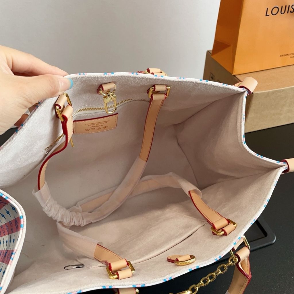 Louis Vuitton Onthego MM LV Stamp Blue 36Cm - Image 8