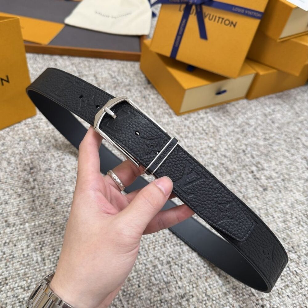 Alternative view of Louis Vuitton Slender Reversible Belt Black Monogram Leather 3.5Cm M4043U