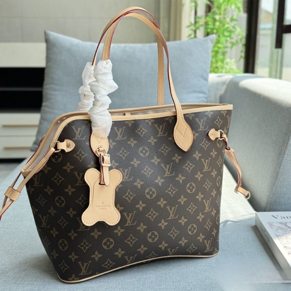 Alternative view of Louis Vuitton Neverwoof Brown 31Cm M27847