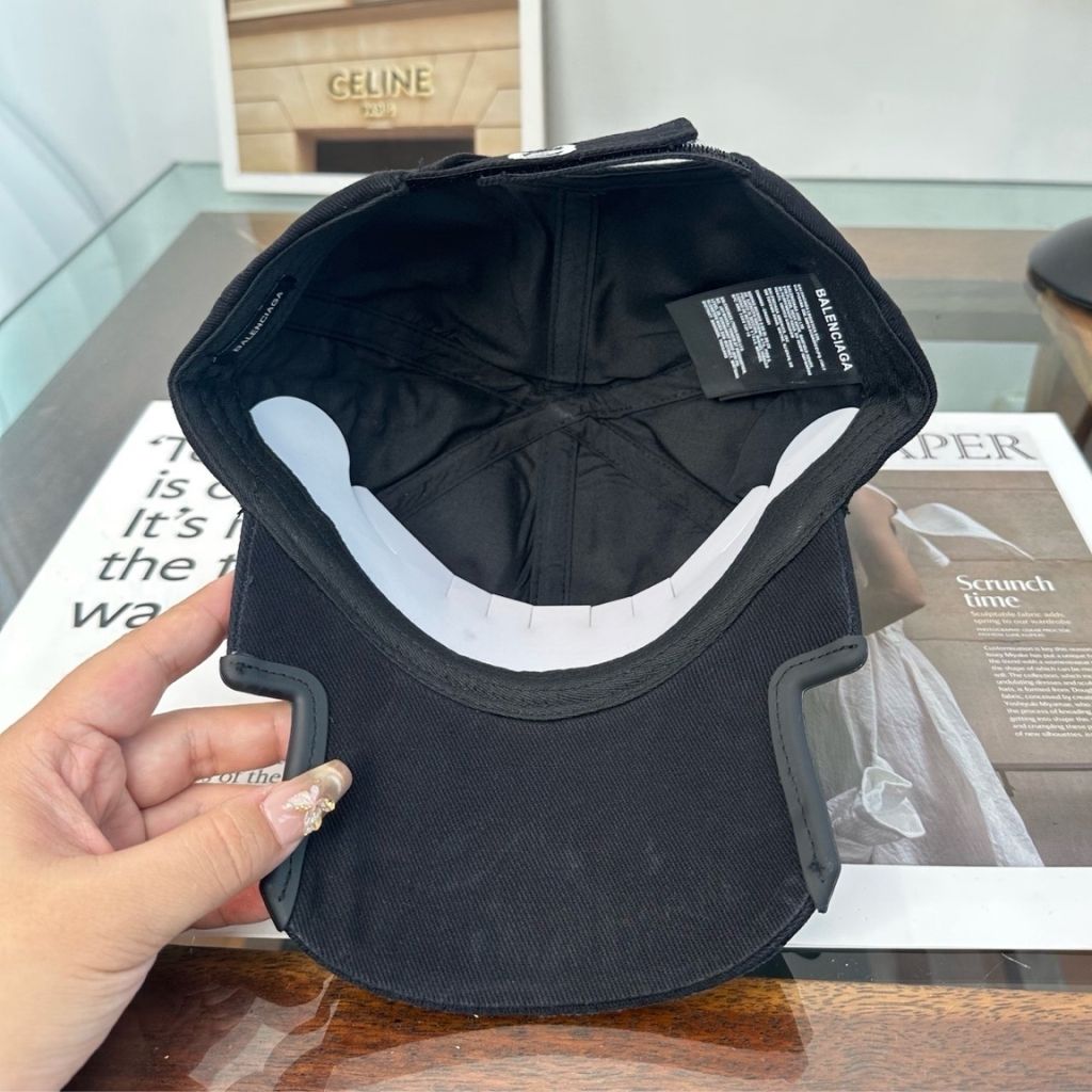 Balenciaga Men Fleece Baseball Cap In Black - Image 3