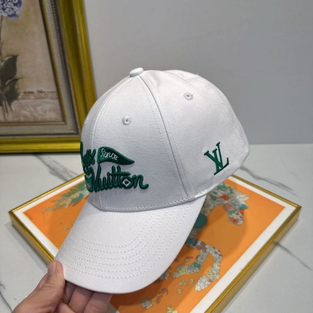 Louis Vuitton Golf Cap White M5417L - Image 6