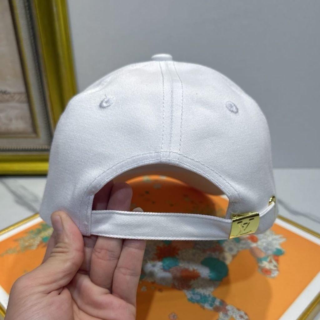 Louis Vuitton Golf Cap White M5417L - Image 7