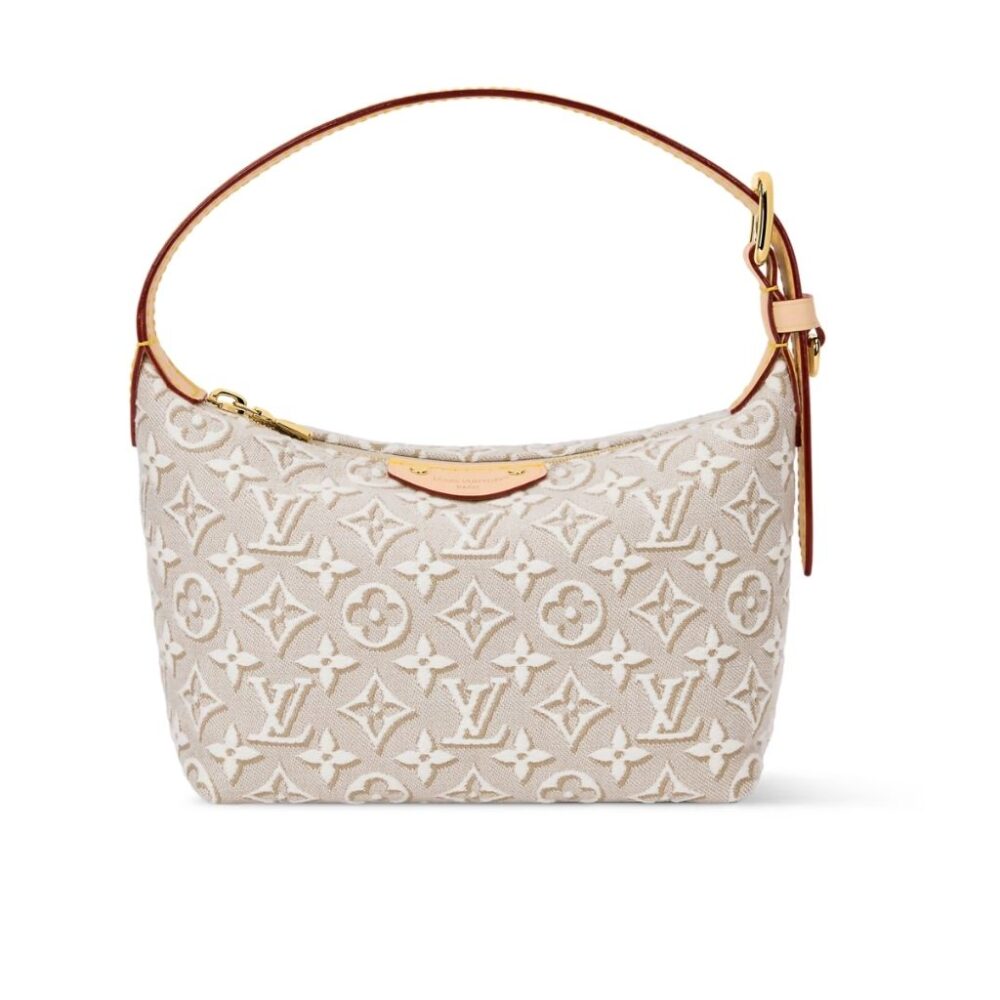 Louis Vuitton Pochette Hills White Monogram Embleme Peuplier 18.5Cm M29879