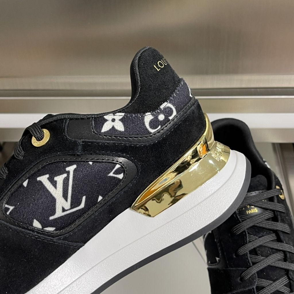 Louis Vuitton Flight Mode Neo Run Away Sneaker Black 1AIECY - Image 5