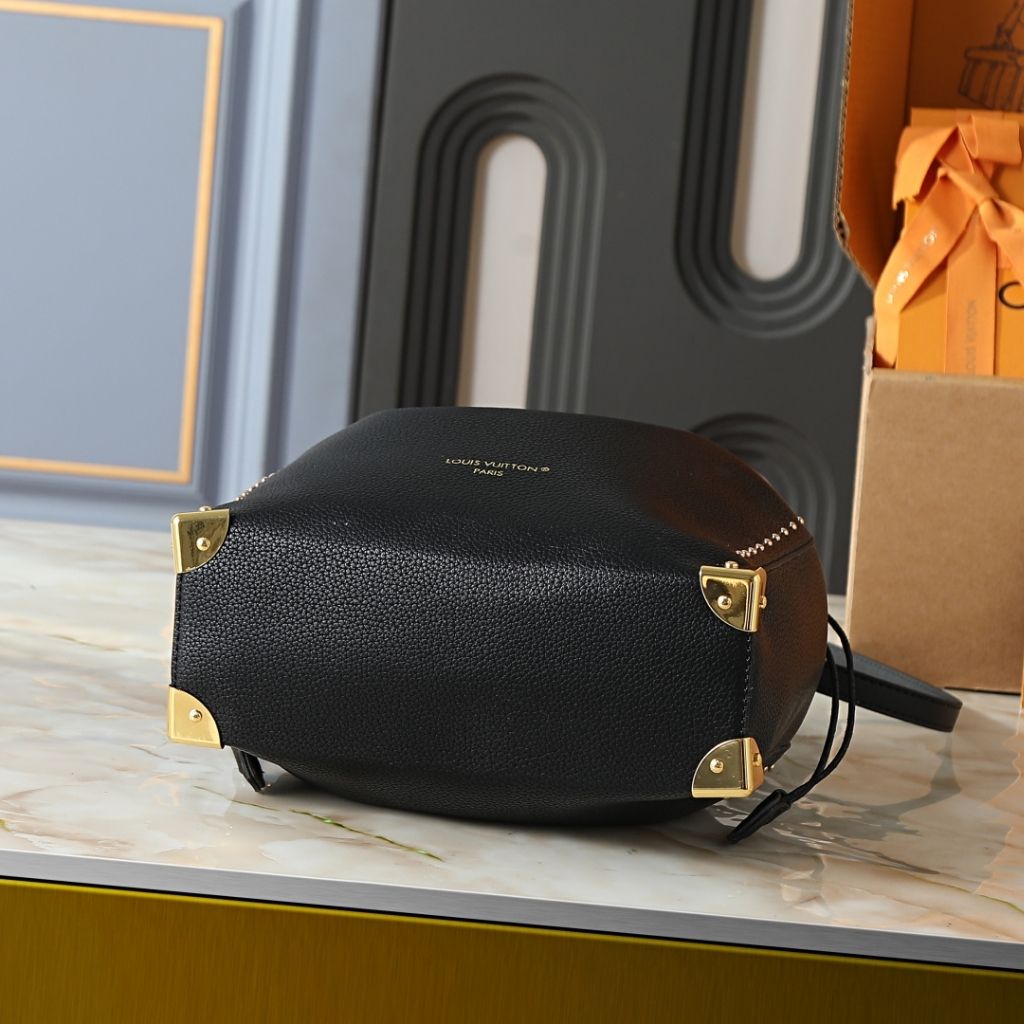 Louis Vuitton Noe Trunk Black 23cm M29391 - Image 5