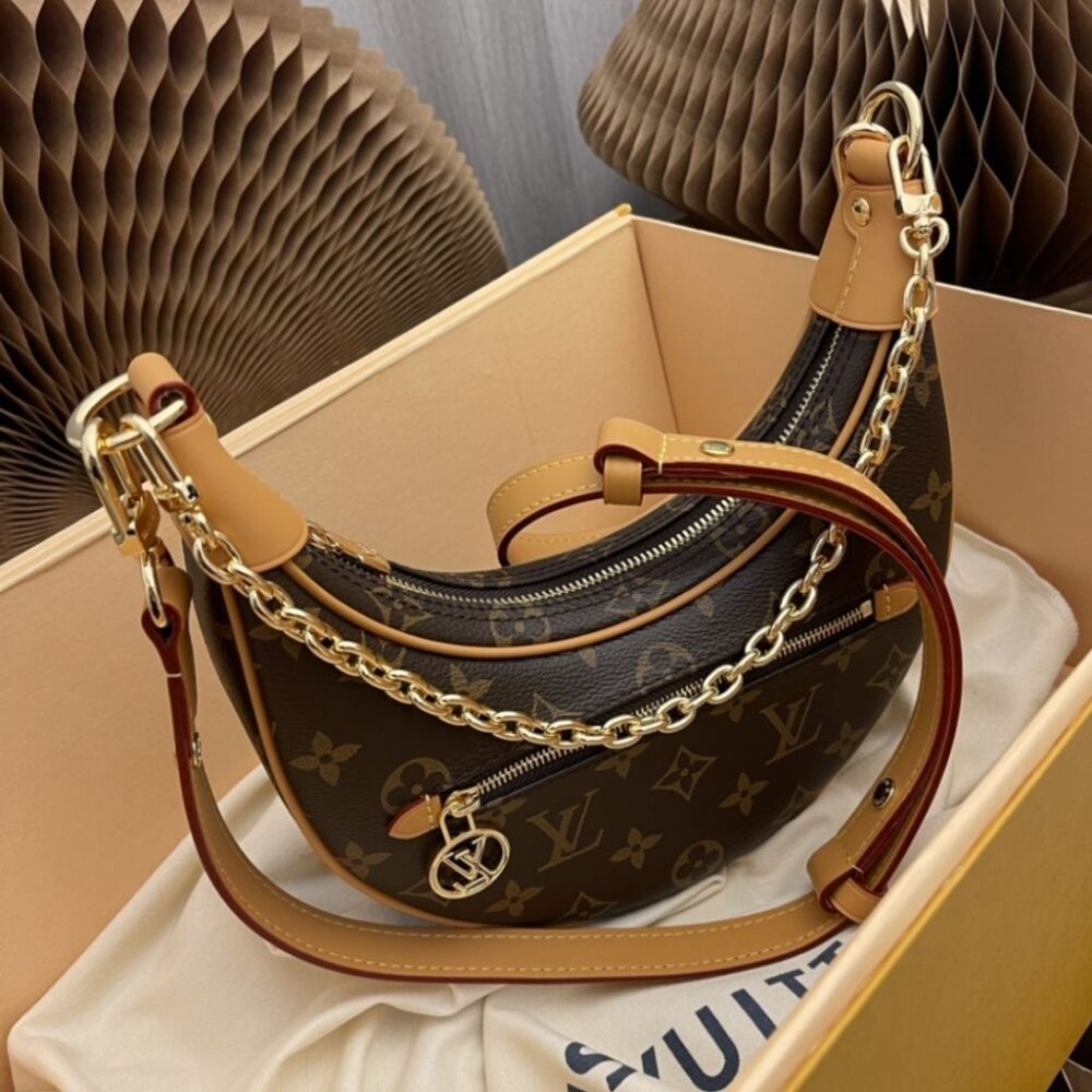 Alternative view of Louis Vuitton The Loop Handbag Brown 23Cm M81098
