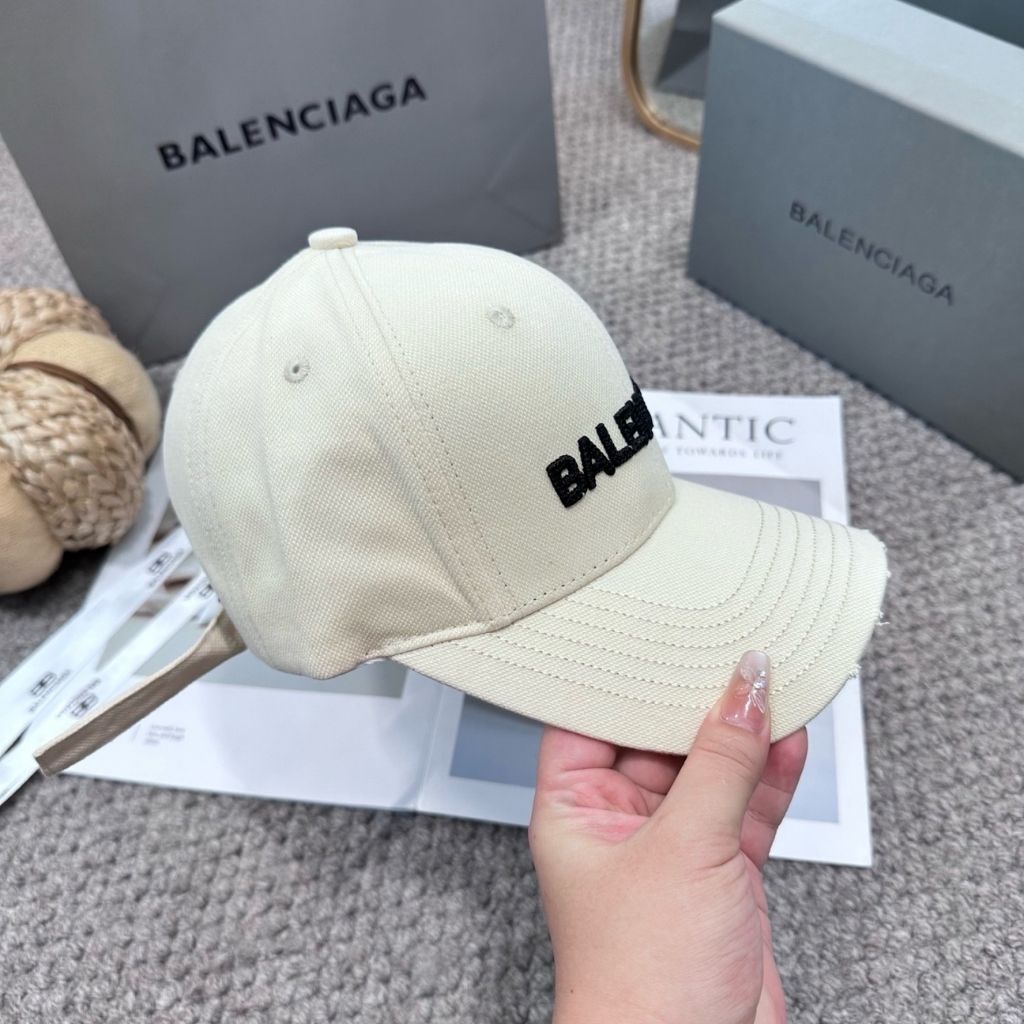 Balenciaga Classic Baseball Cap With Balenciaga Embroidered Logo In White - Image 3