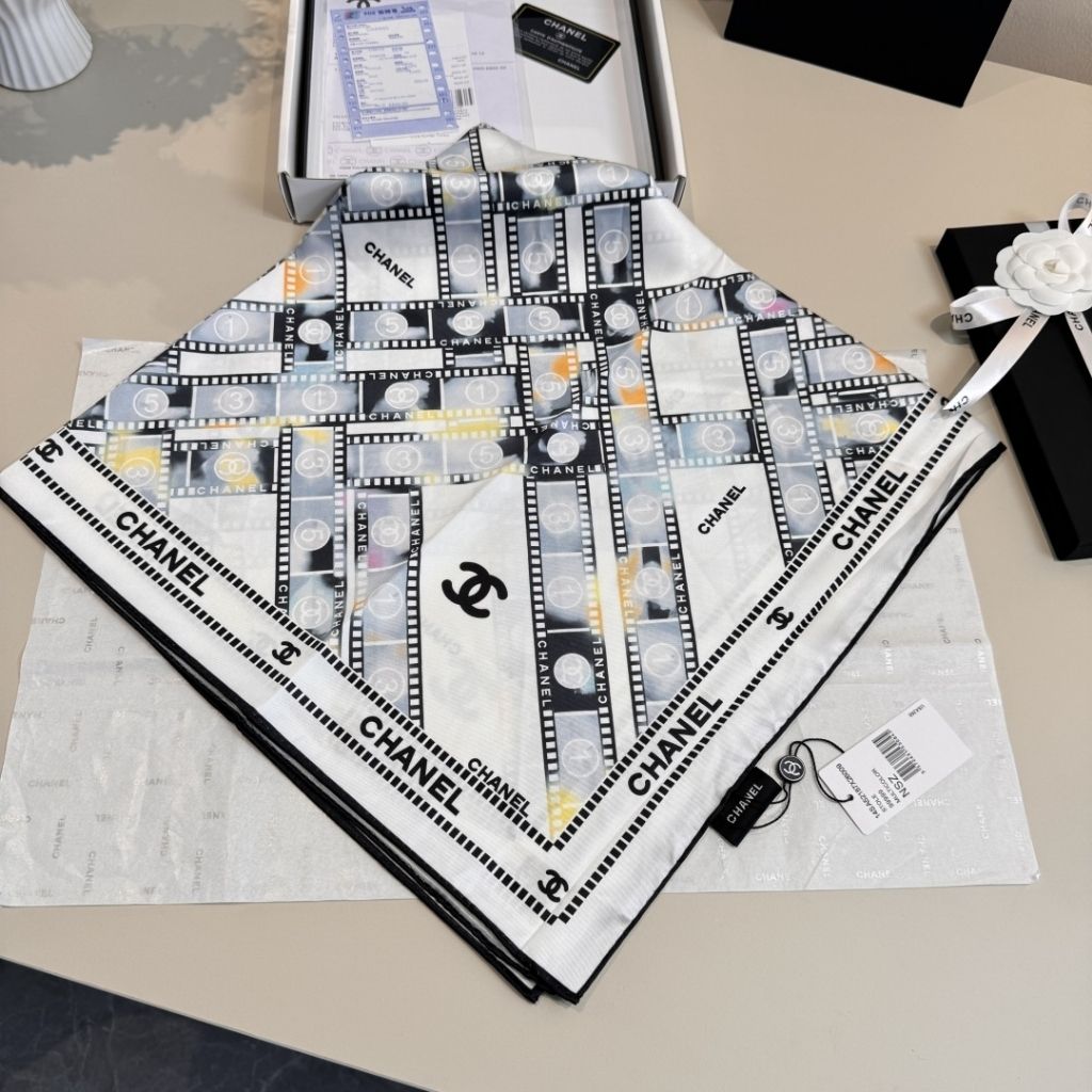 Chanel Spring Summer 2026 Square Scarf Silk Twill White 90Cm - Image 3