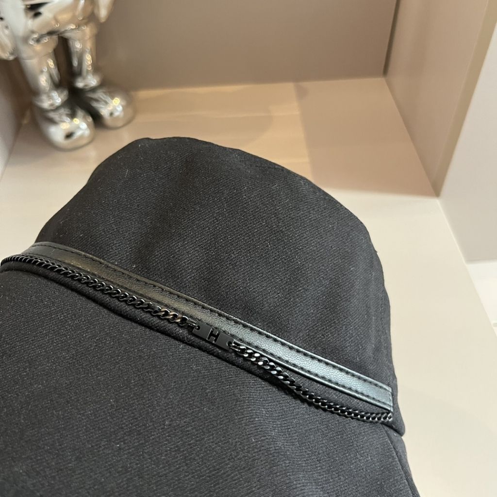 Hermes Milo Linen Bucket Hat Black - Image 5