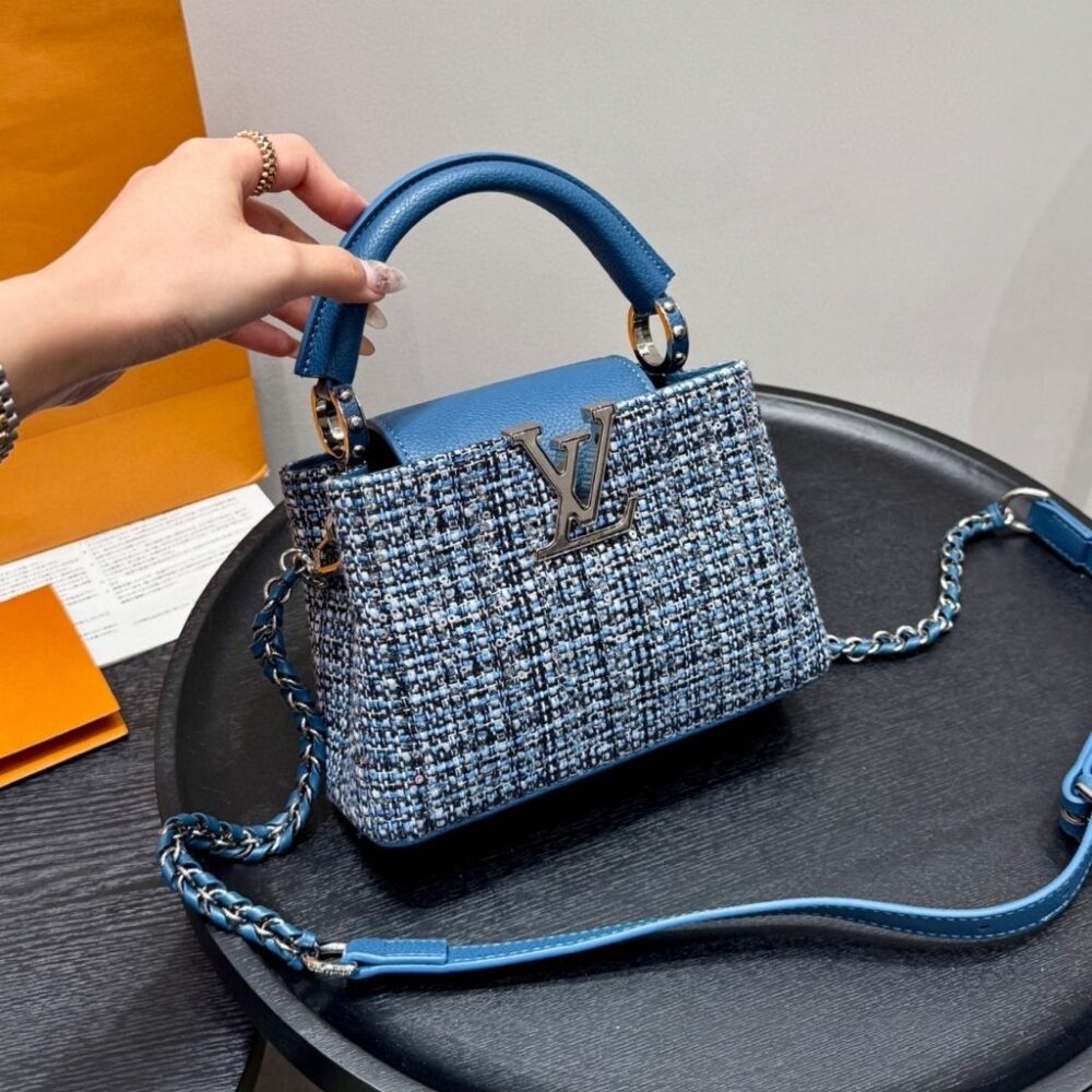 Alternative view of Louis Vuitton Capucines Mini Dark Blue 22Cm M12960