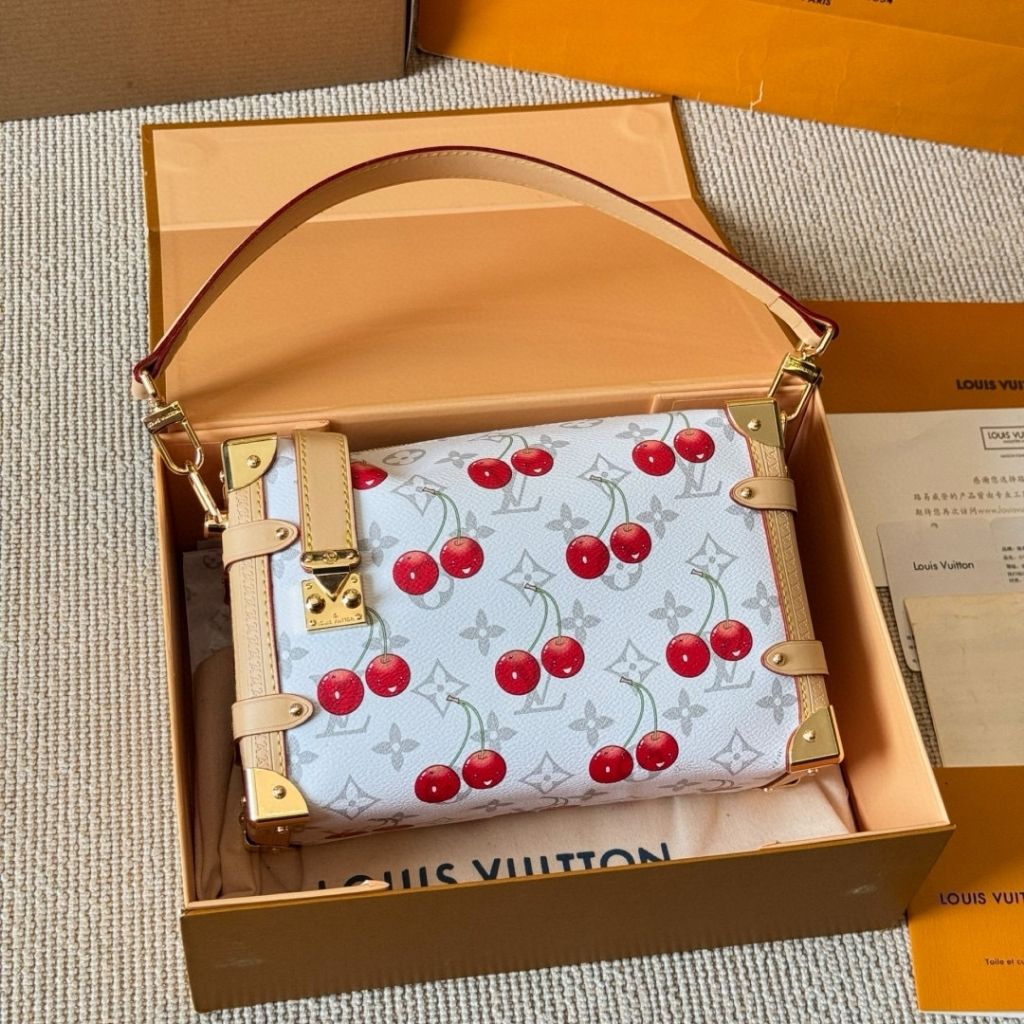 Louis Vuitton X Takashi Murakami Monogram Cerise Side Trunk MM White 23Cm - Image 3