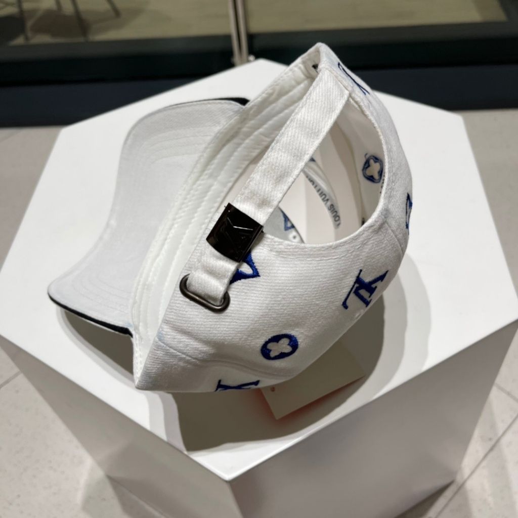 Louis Vuitton Match Cap White Blue - Image 6