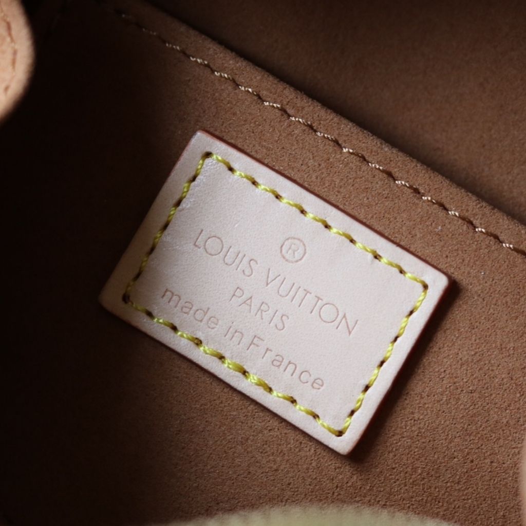 Louis Vuitton Just In Case Bag Cream Monogram 13Cm M47096 - Image 6
