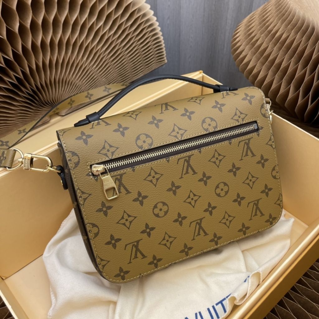 Louis Vuitton Pochette Metis Light Brown Monogram 25Cm M44876 - Image 8