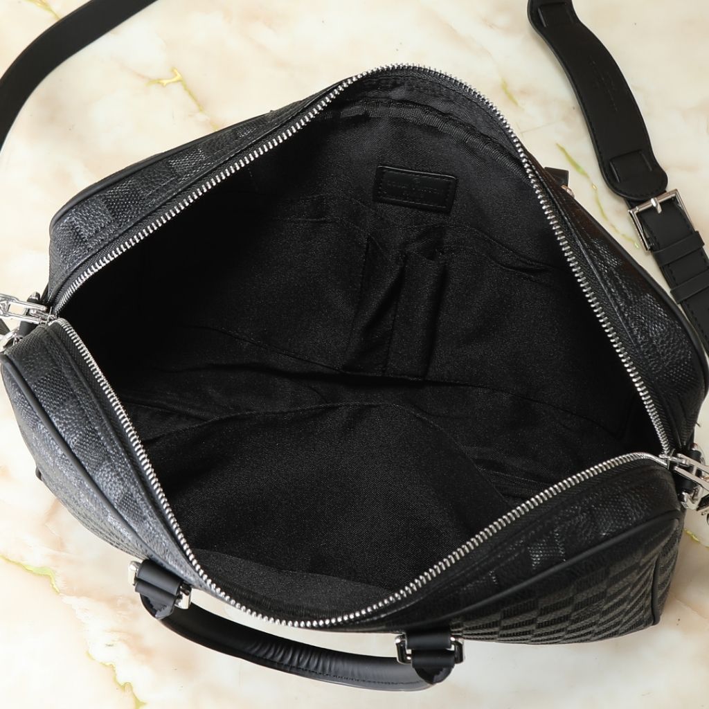 Louis Vuitton Porte-Documents Voyage PM Black Monogram 35Cm - Image 9