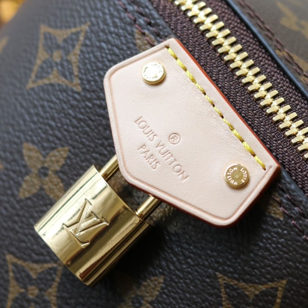 Louis Vuitton Just In Case Bag Cream Monogram 13Cm M47096 - Image 3