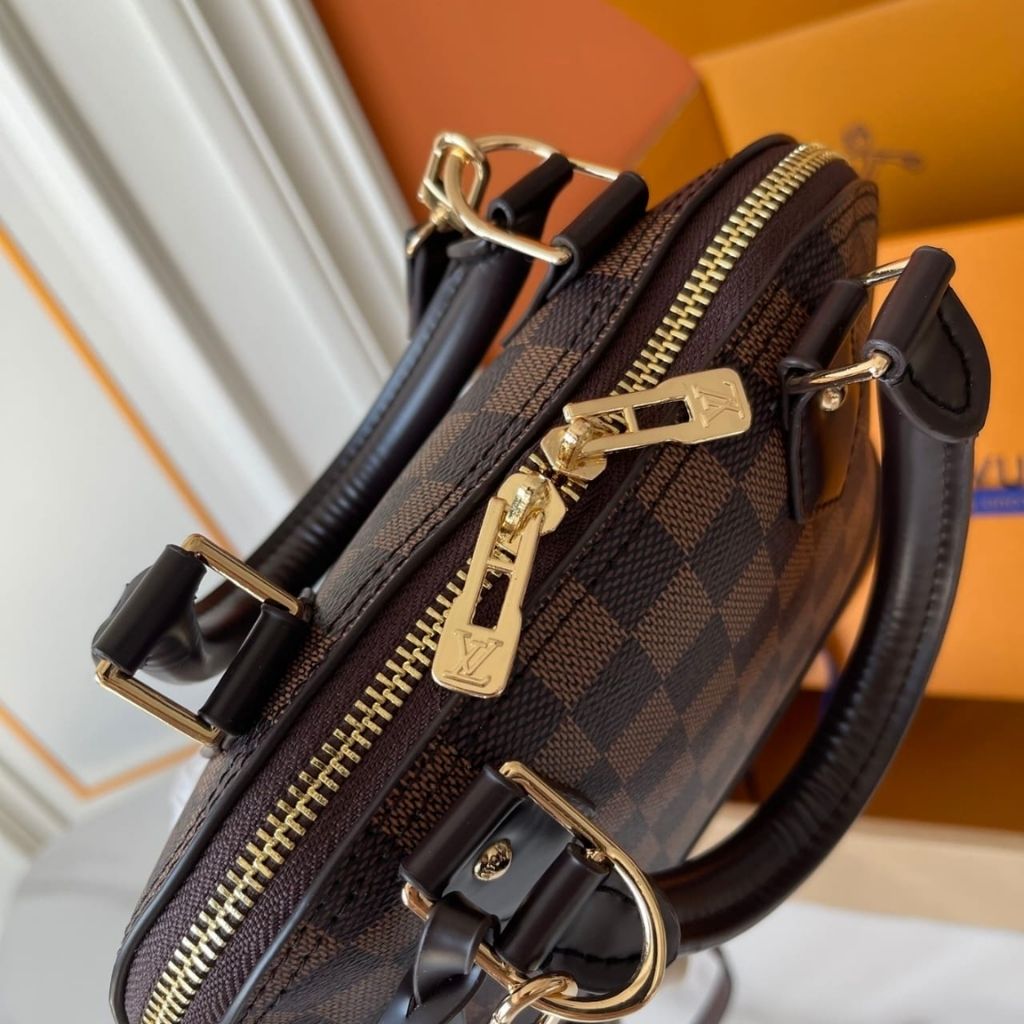Louis Vuitton Alma BB Damier Ebene Canvas 23.5Cm N40606 - Image 4