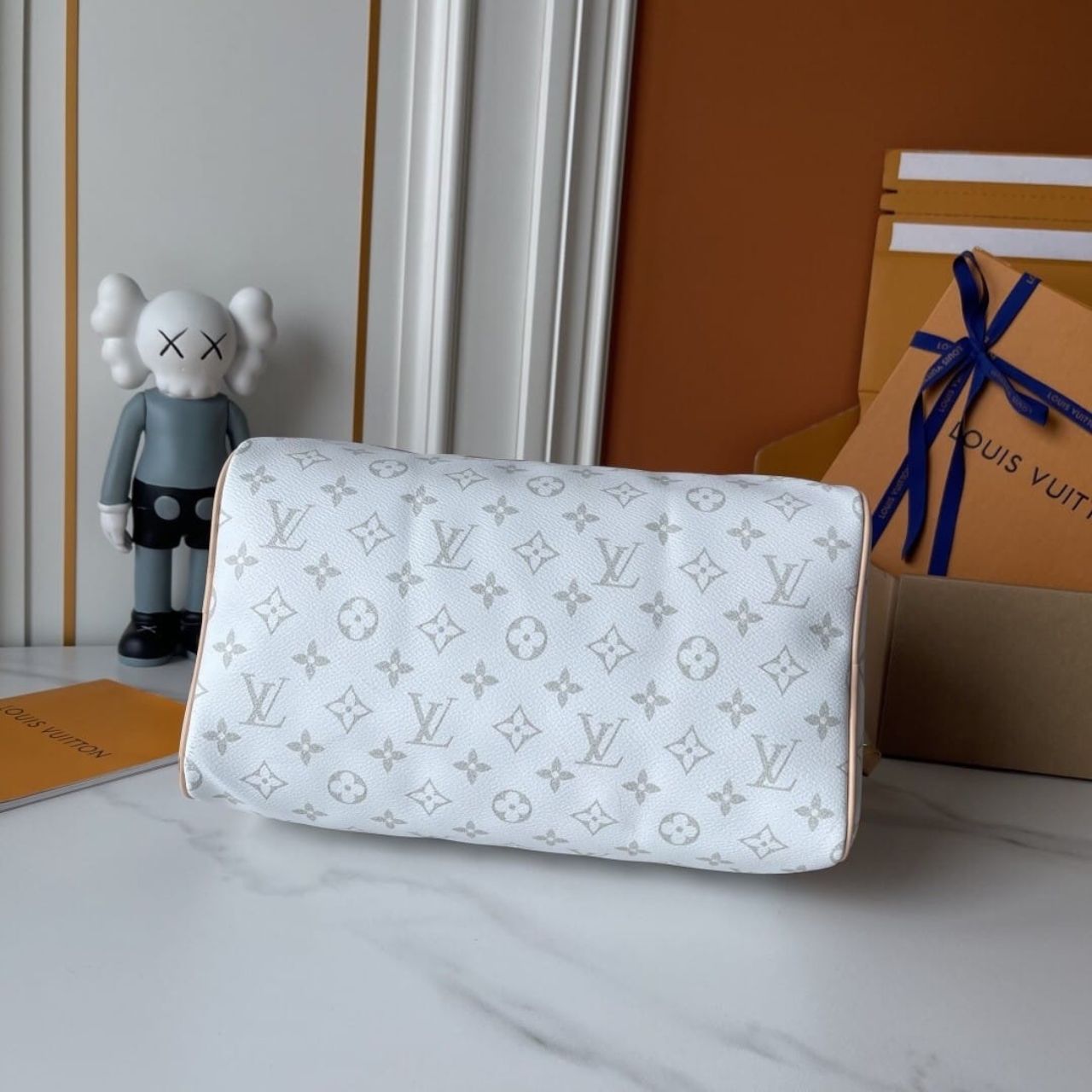 Louis Vuitton Speedy Soft 30 From Cruise 2027 Collection White Multi-Colored 30Cm - Image 6