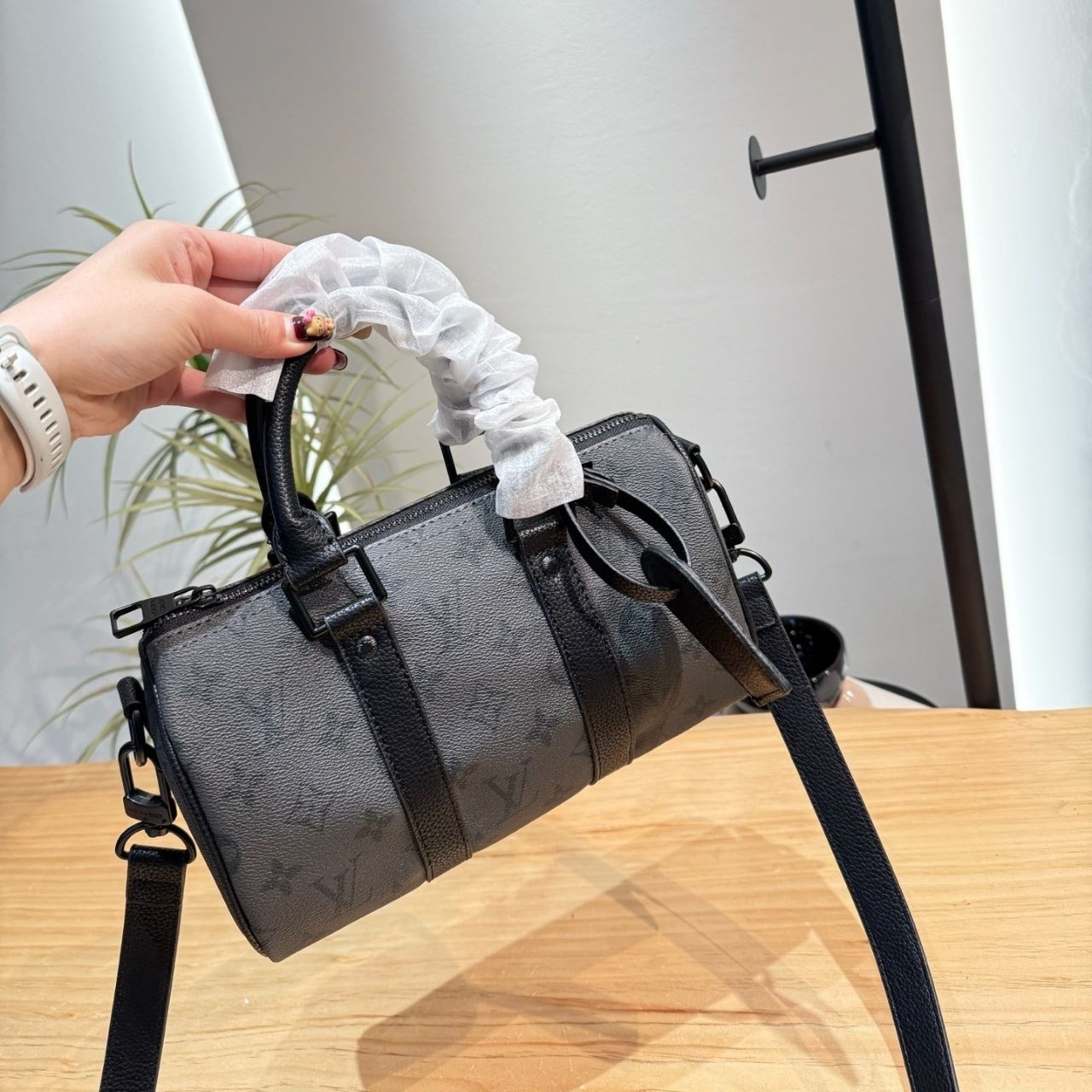 Louis Vuitton Keepall Bandoulière 25 25cm M28369 - Image 7