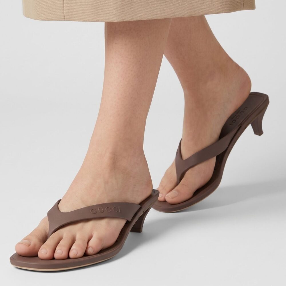 Alternative view of Gucci Women's Vittoria Thong Brown Rubber