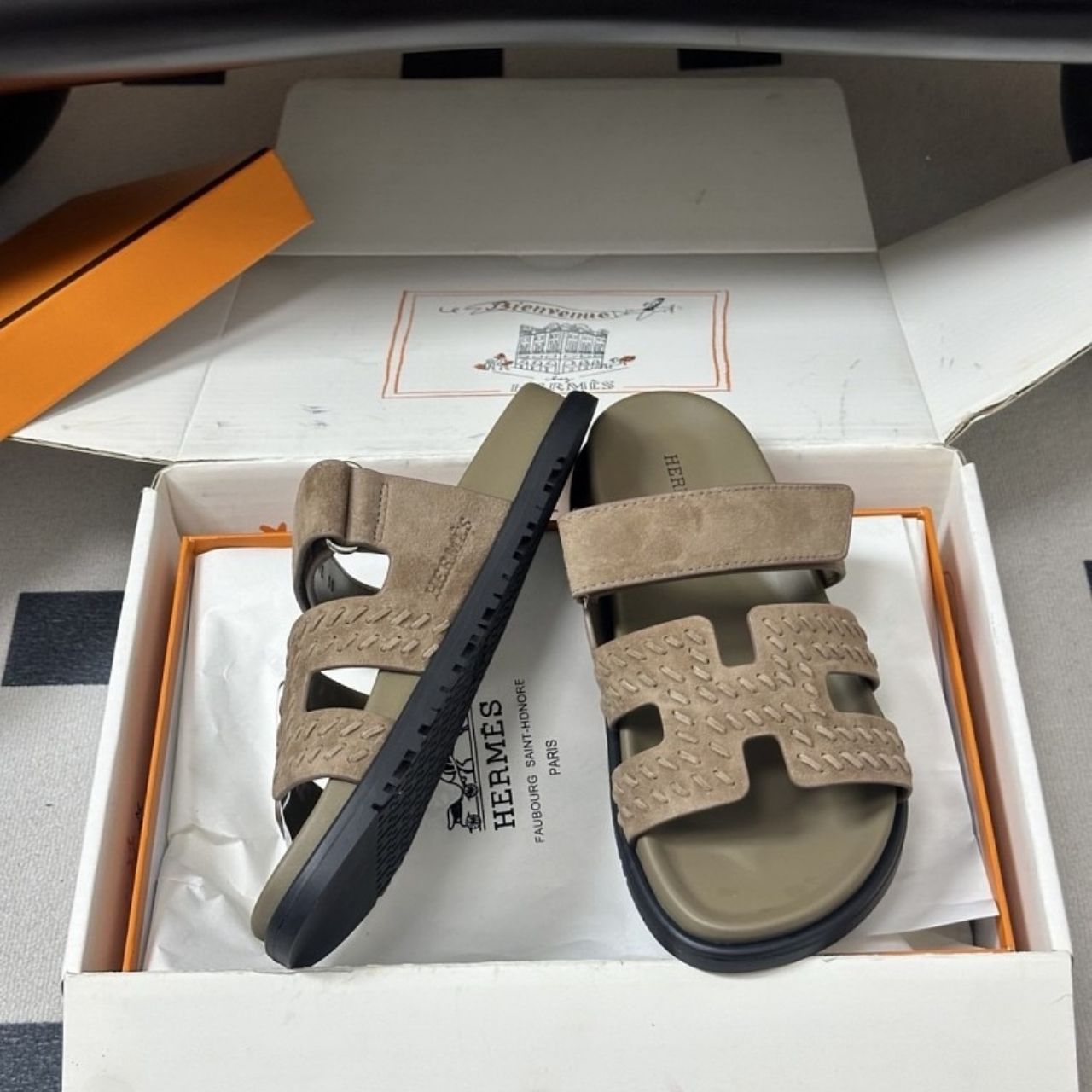 Hermes Chypre Sandal Kaki H232454Z - Image 3