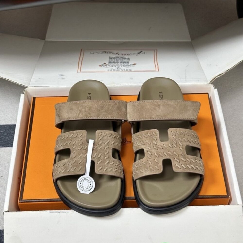 Alternative view of Hermes Chypre Sandal Kaki H232454Z