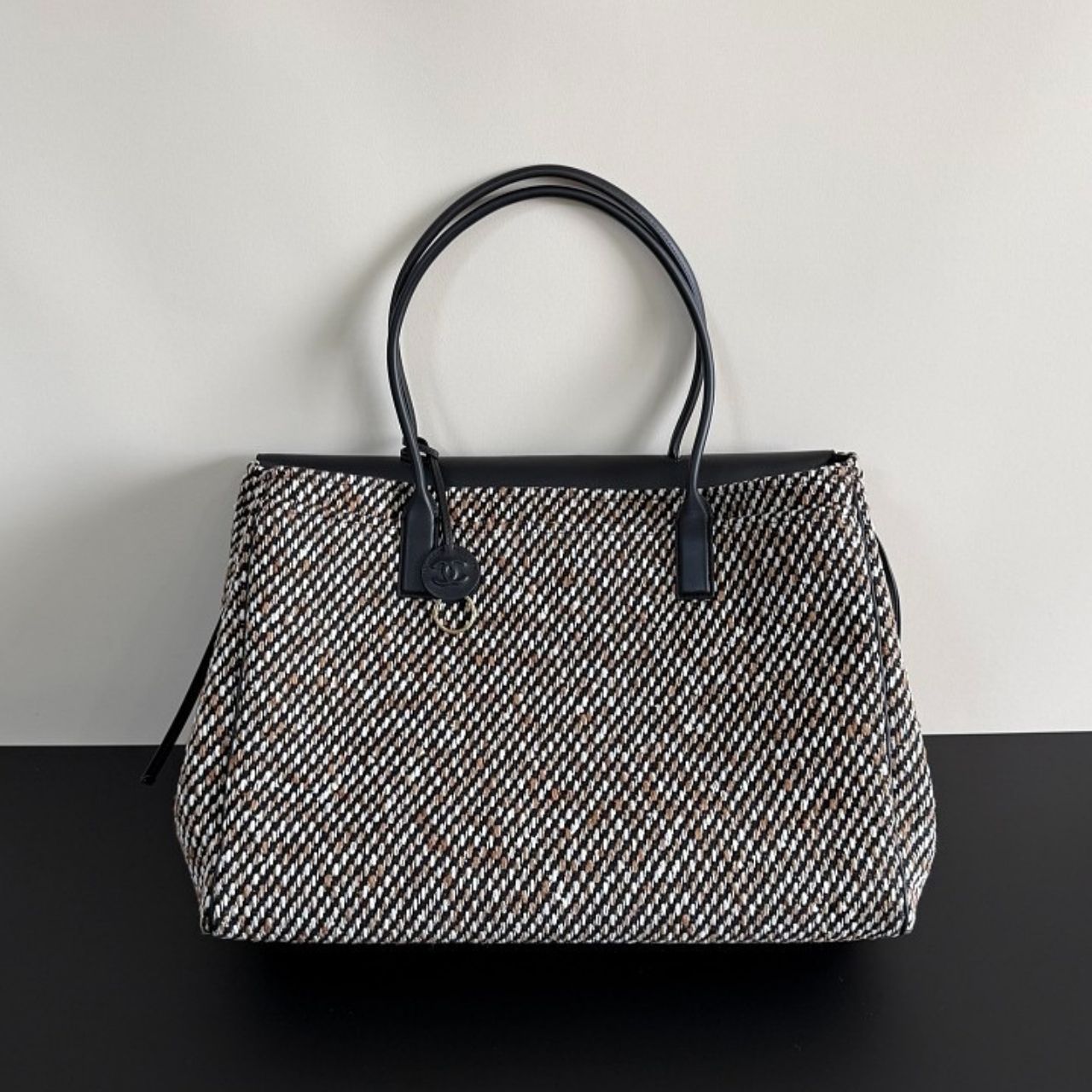 Chanel Shopping Flap Tweed Tote Black Multicolor Large 43Cm - Image 7